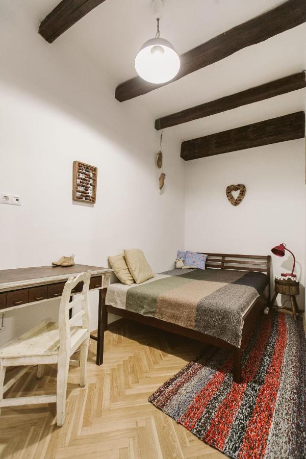 The Double Vintage & Handcrafted * Budapešť