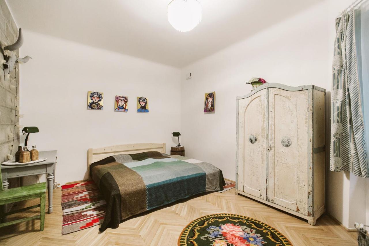 The Double Vintage & Handcrafted Apartmán *